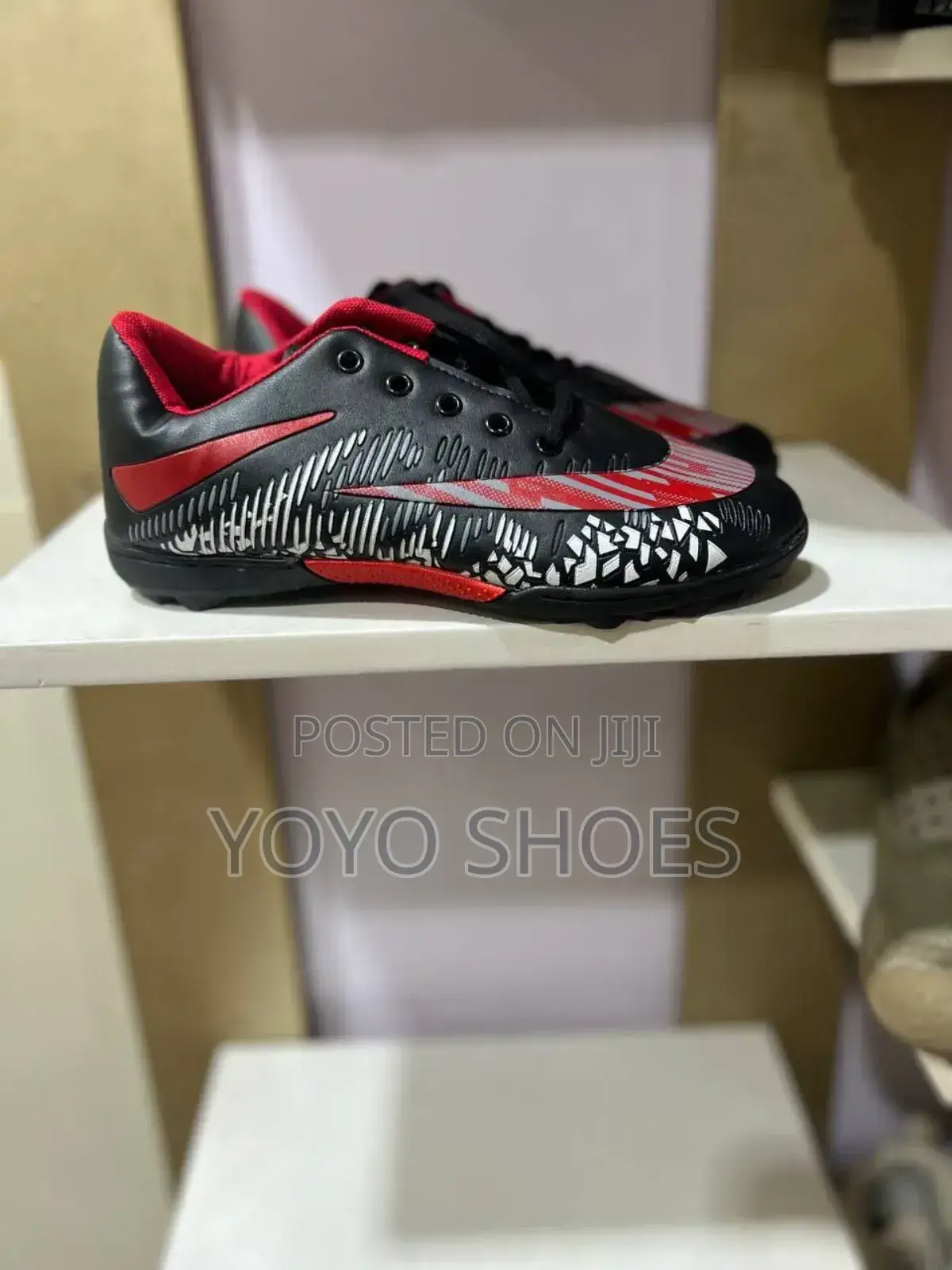 New Futsal Foot Ball.Shoes