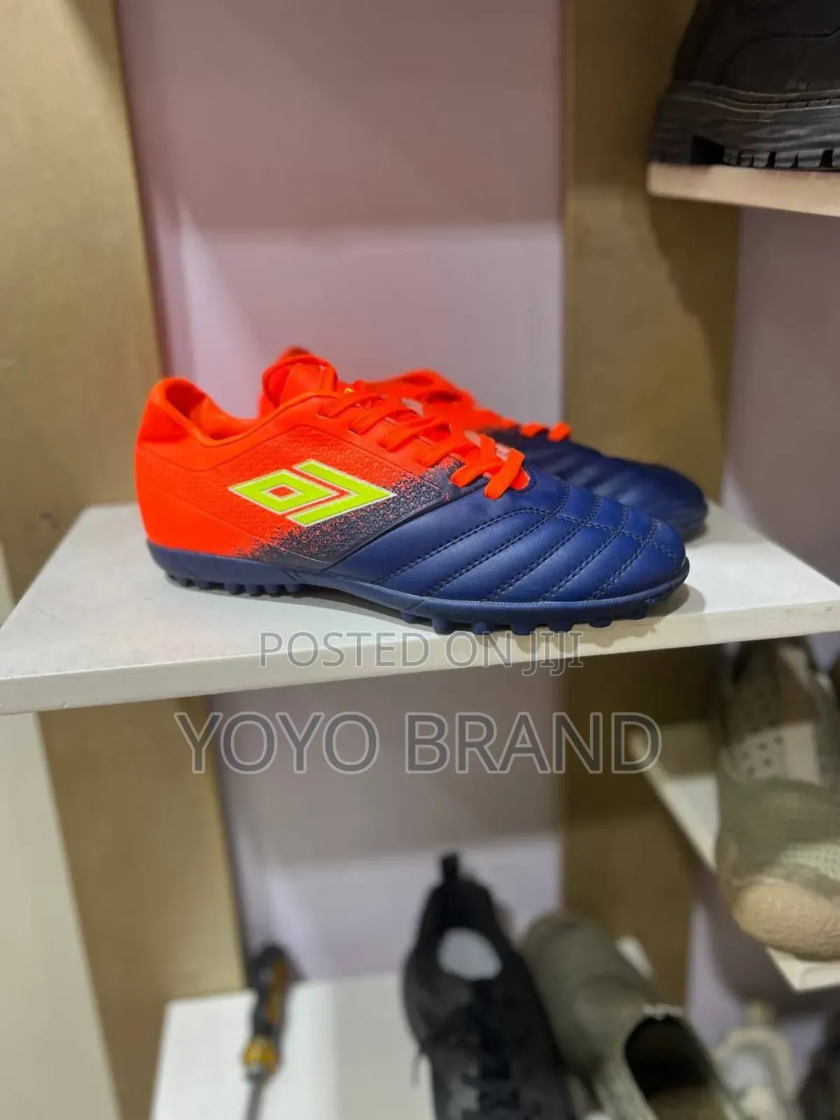 New Ankisa Foot Ball Shoes