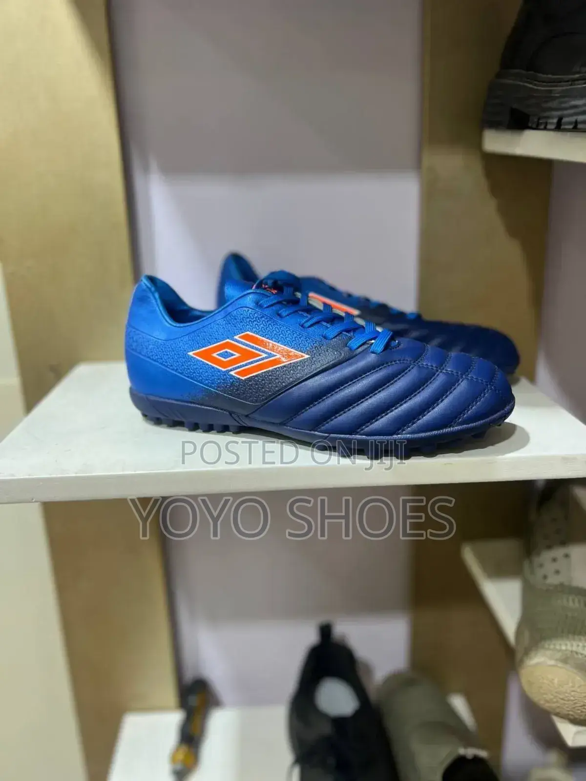 New Ankisa Foot Ball Shoes