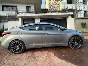 Hyundai Elantra 2014 Silver