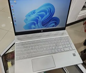 New Laptop HP Pavilion 15 16GB Intel Core I5 SSD 256GB