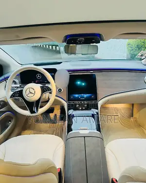 Mercedes-Benz EQE 2023 Black