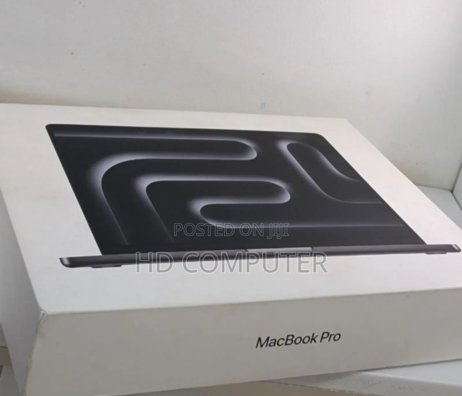 New Apple MacBook Pro 2024 M4 Max 14-Inch 32GB Apple M4 Max SSD 512GB