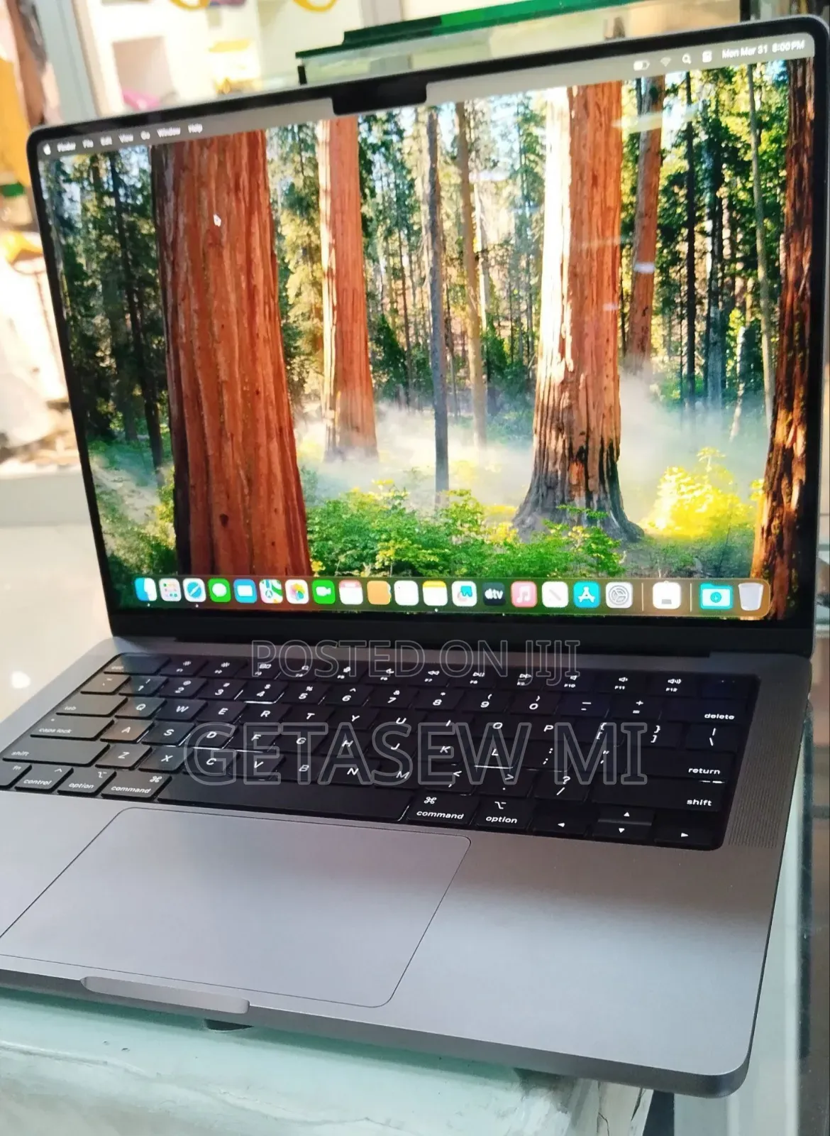 New Laptop Apple MacBook Pro M1 16GB Apple M1 Pro SSD 1T