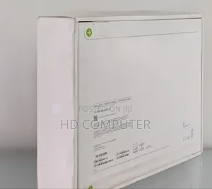 New Laptop Apple MacBook Pro 2024 M4 14-Inch 16GB Apple M4 SSD 256GB