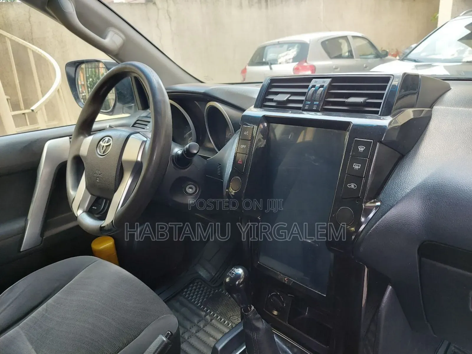 Toyota Land Cruiser 2014 White