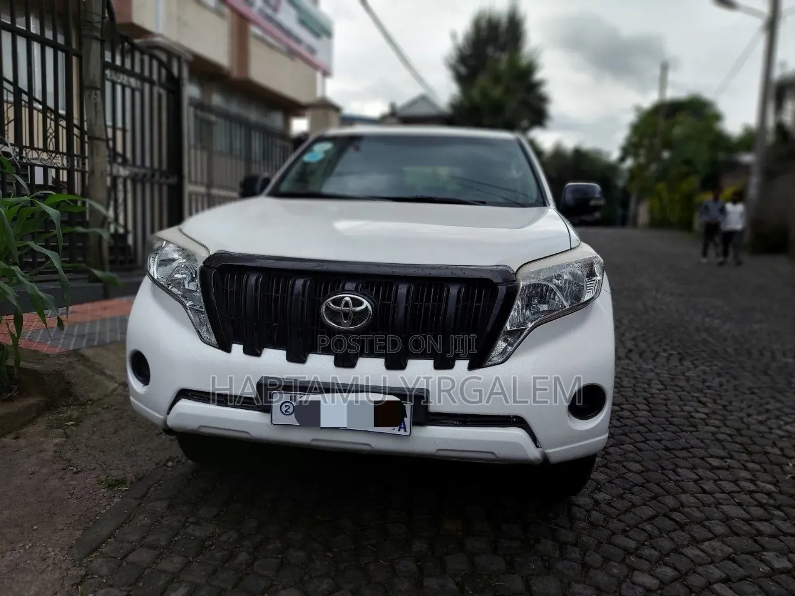 Toyota Land Cruiser 2014 White