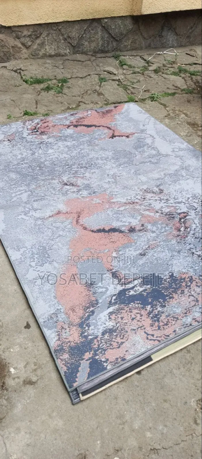 ለስላሳ እና ምቹ የፈር ምንጣፍ