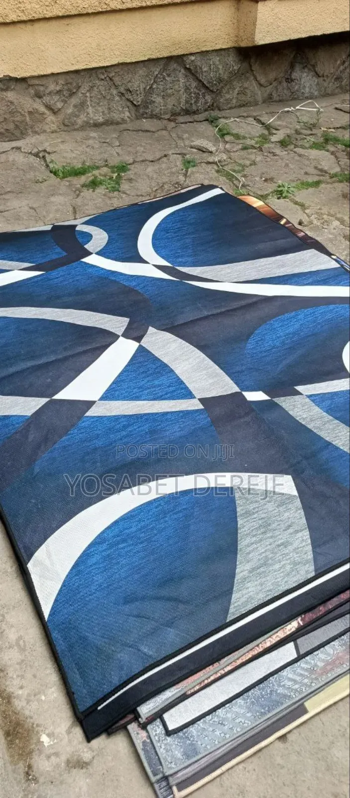 ለስላሳ እና ምቹ የፈር ምንጣፍ