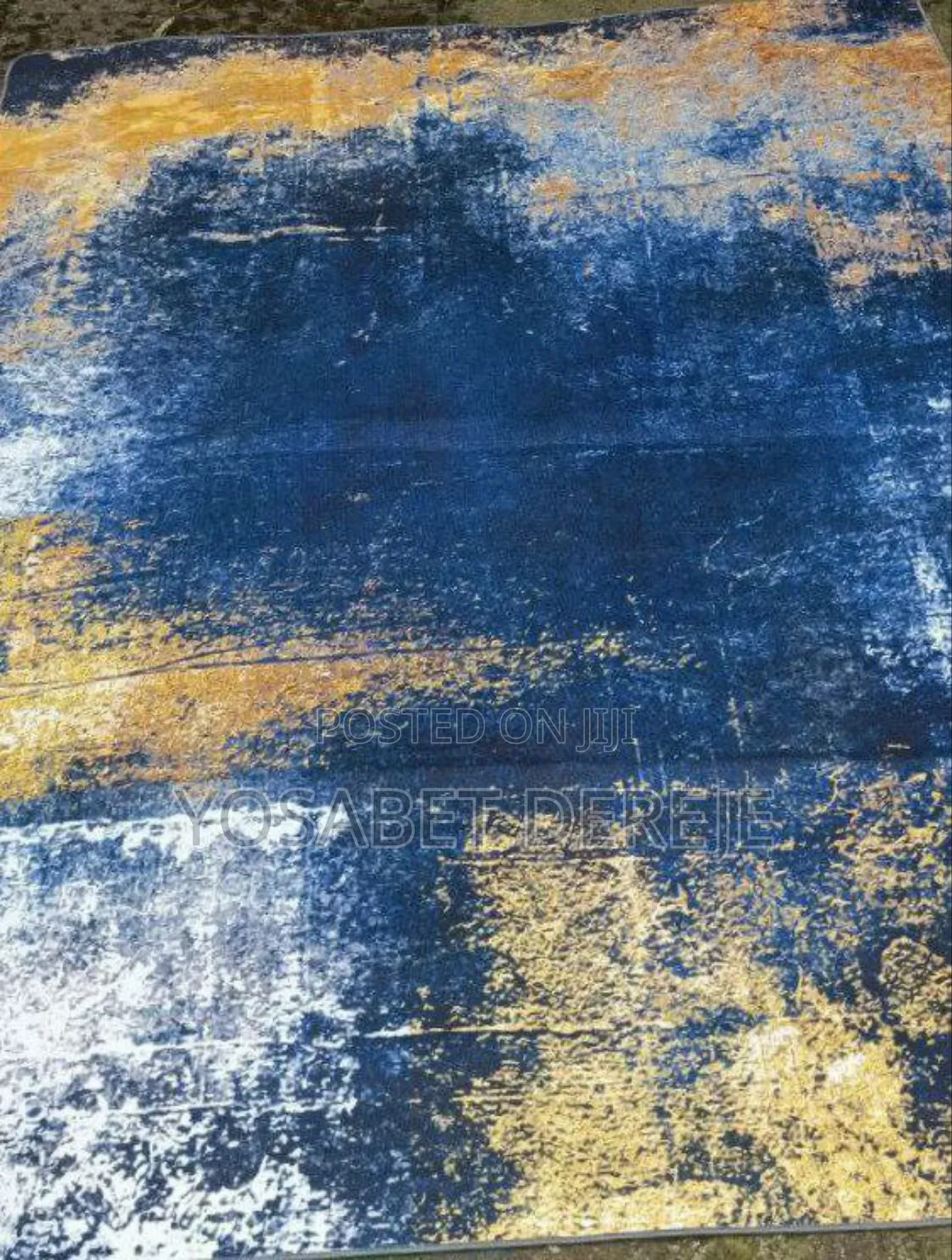 ለስላሳ እና ምቹ የፈር ምንጣፍ