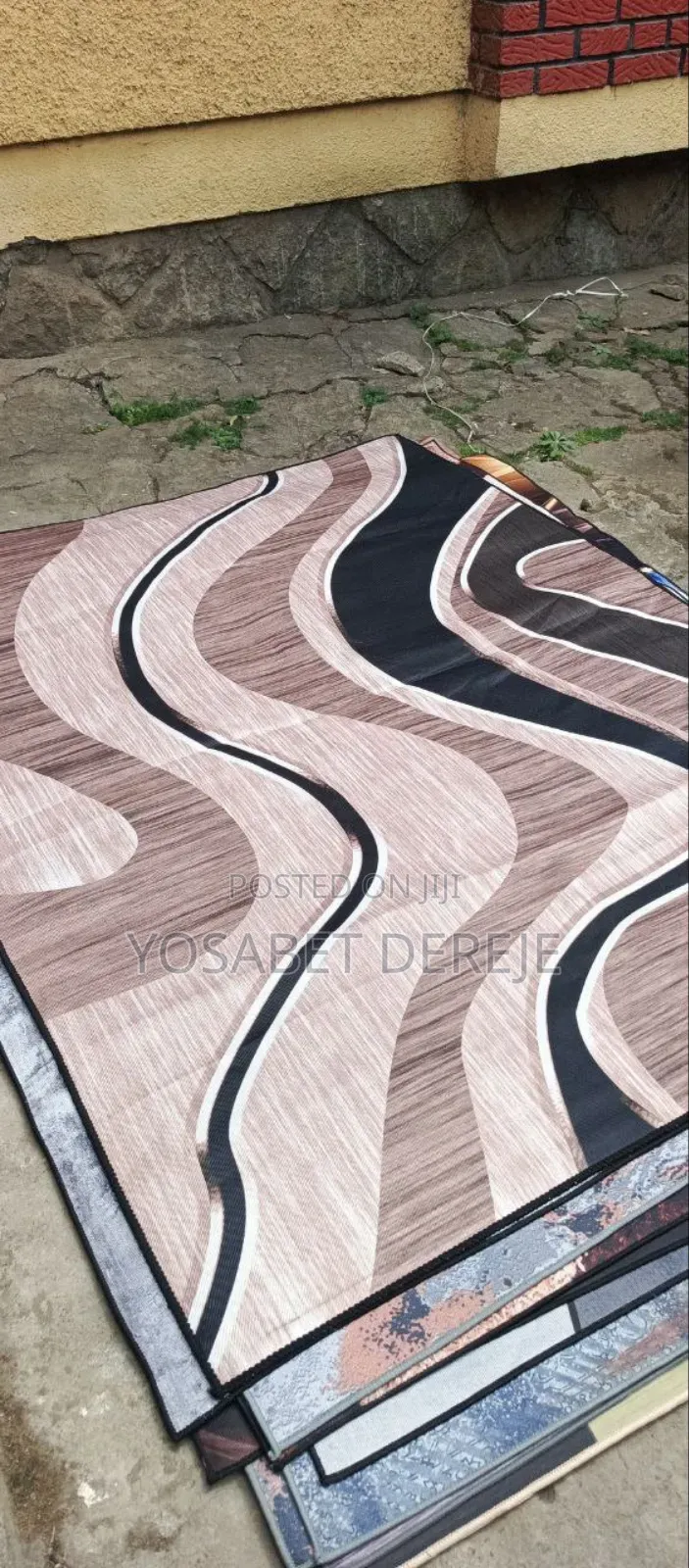 ለስላሳ እና ምቹ የፈር ምንጣፍ