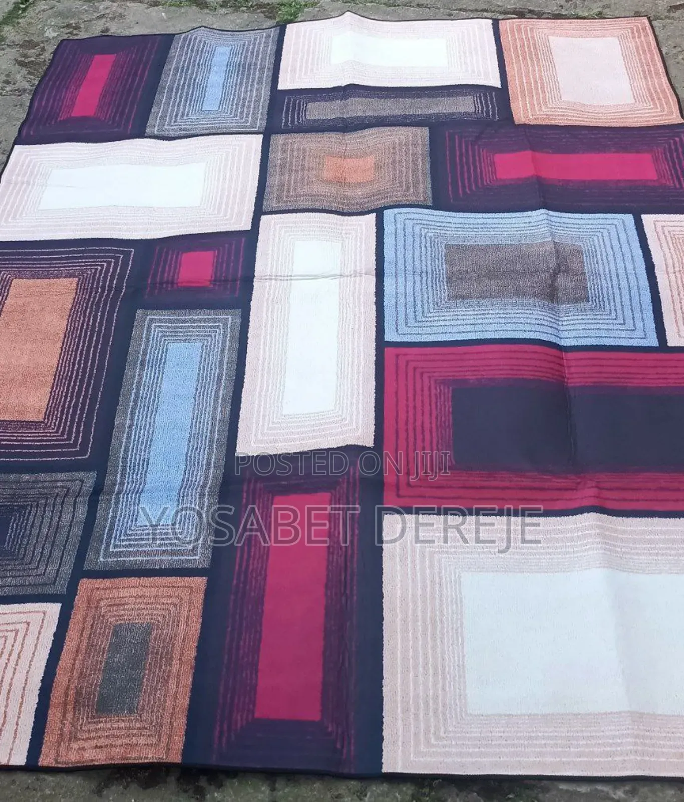 ለስላሳ እና ምቹ የፈር ምንጣፍ