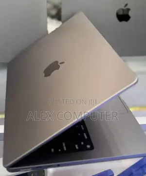 New Laptop Apple MacBook Pro M1 16GB Apple M1 Pro SSD 1T