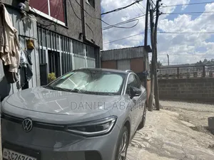 Photo - New Volkswagen ID.4 2022 Gray