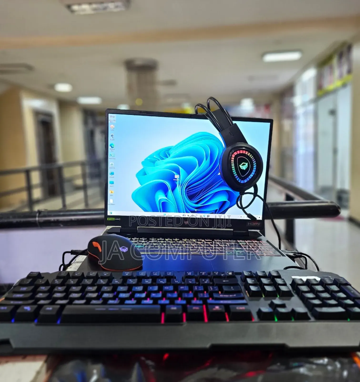 New Laptop Acer Predator Helios 300 16GB Intel Core I9 SSD 512GB