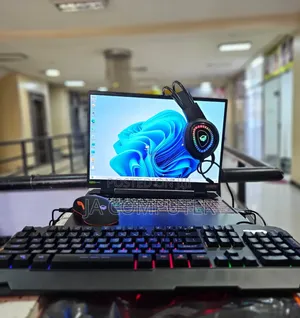 New Laptop Acer Predator Helios 300 16GB Intel Core I9 SSD 512GB