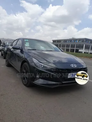 Photo - Hyundai Elantra 2021 Silver