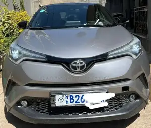 Photo - Toyota C-HR 2017 Silver