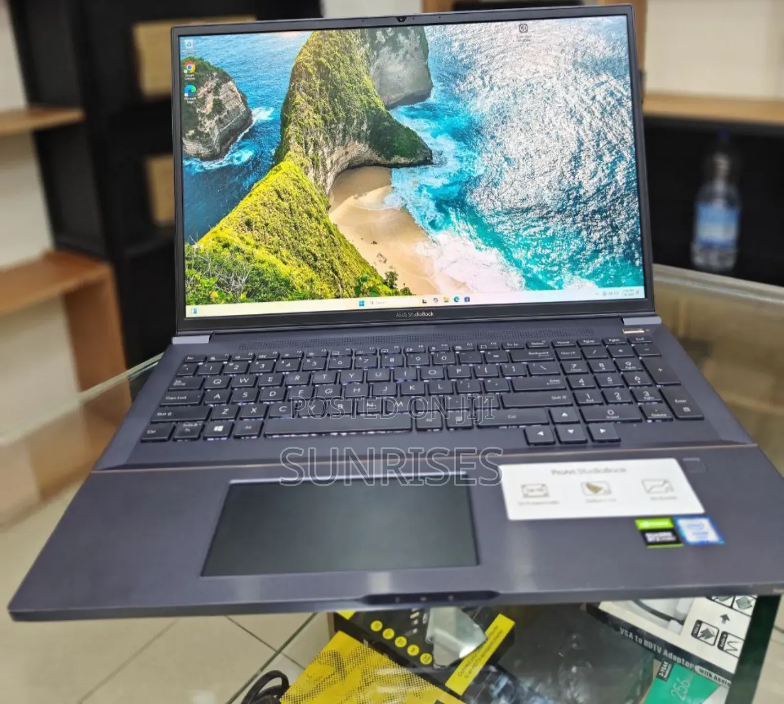 New Laptop Asus E203MA 32GB Intel Xeon SSD 1T