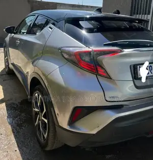 Toyota C-HR 2017 Silver