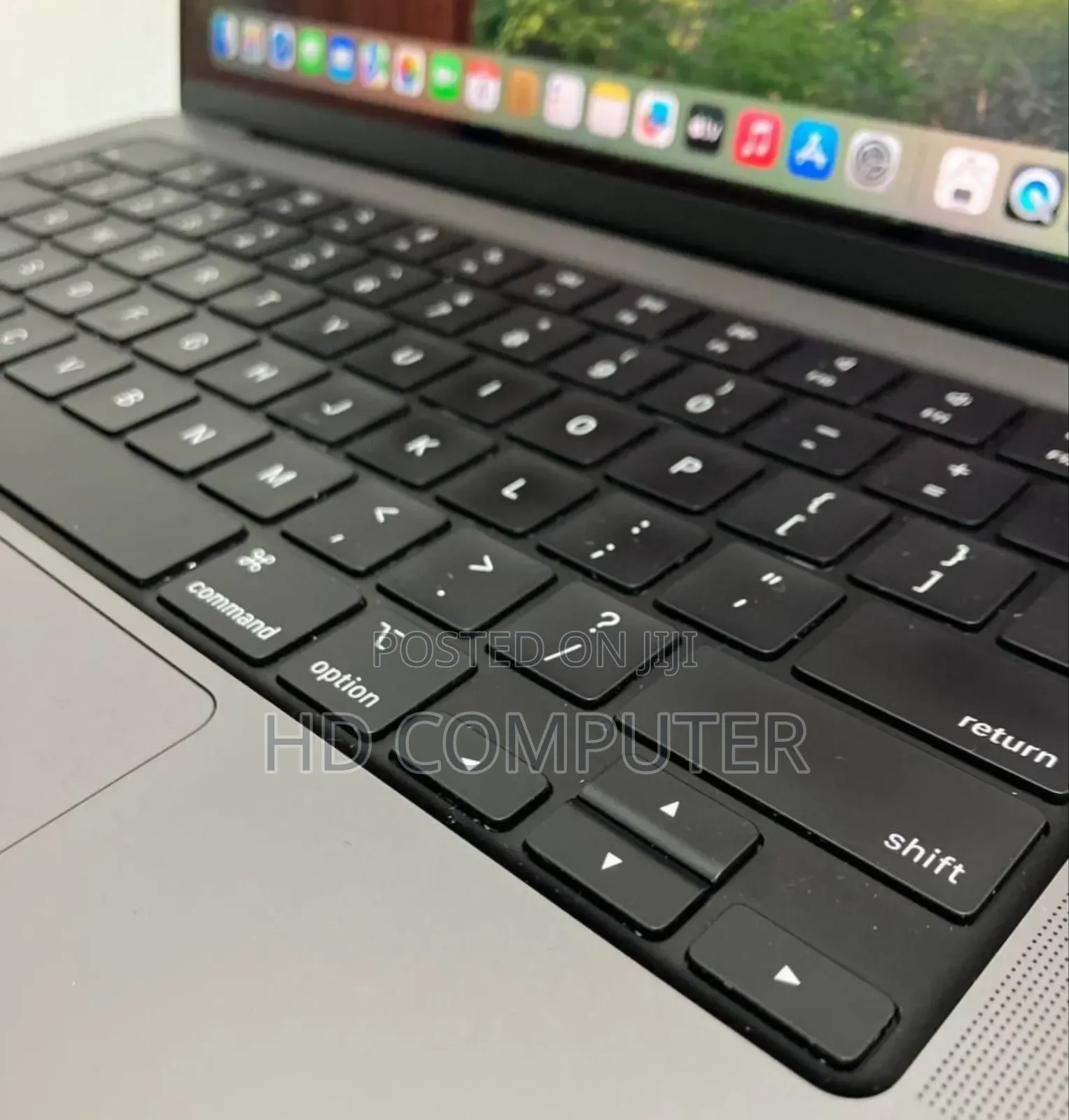 New Laptop Apple MacBook Pro 2021 M1 16GB Apple M1 Pro SSD 512GB