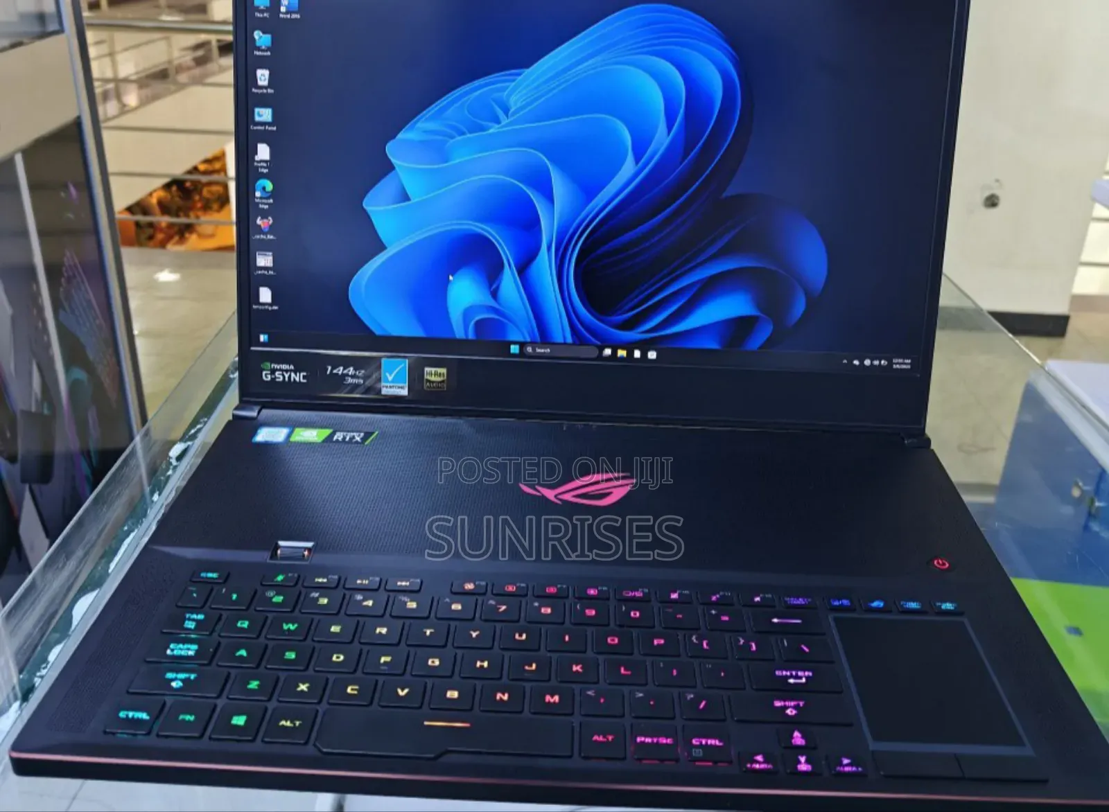 New Laptop Asus ROG Zephyrus G16 16GB Intel Core I7 SSD 1T