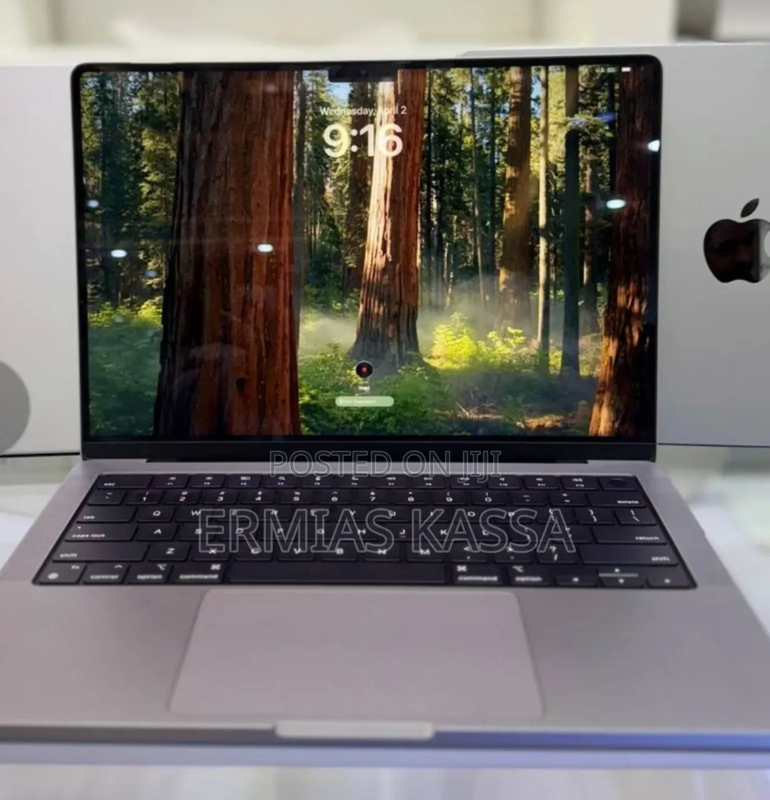 New Laptop Apple MacBook Pro M1 16GB Apple M1 Pro SSD 1T