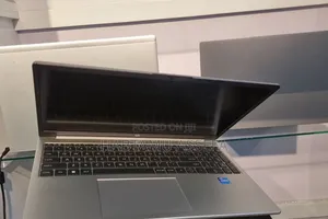 Photo - New Laptop HP 250 G10 16GB Intel Core I5 SSD 512GB