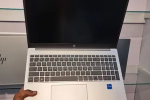 New Laptop HP 250 G10 16GB Intel Core I5 SSD 512GB