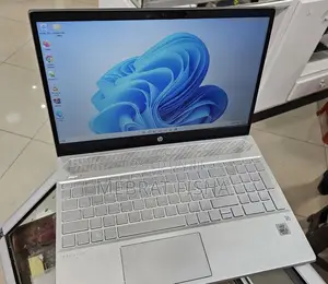 New Laptop HP Pavilion 15 16GB Intel Core i5 SSD 256GB