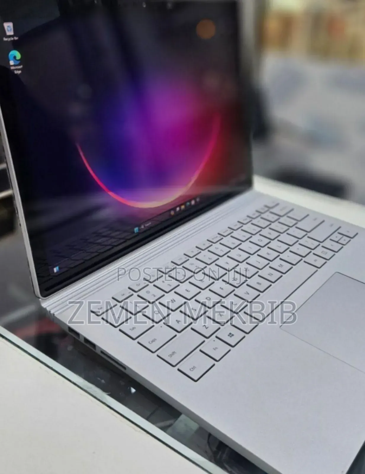 New Laptop Microsoft Surface 16GB Intel Core I7 SSD 256GB