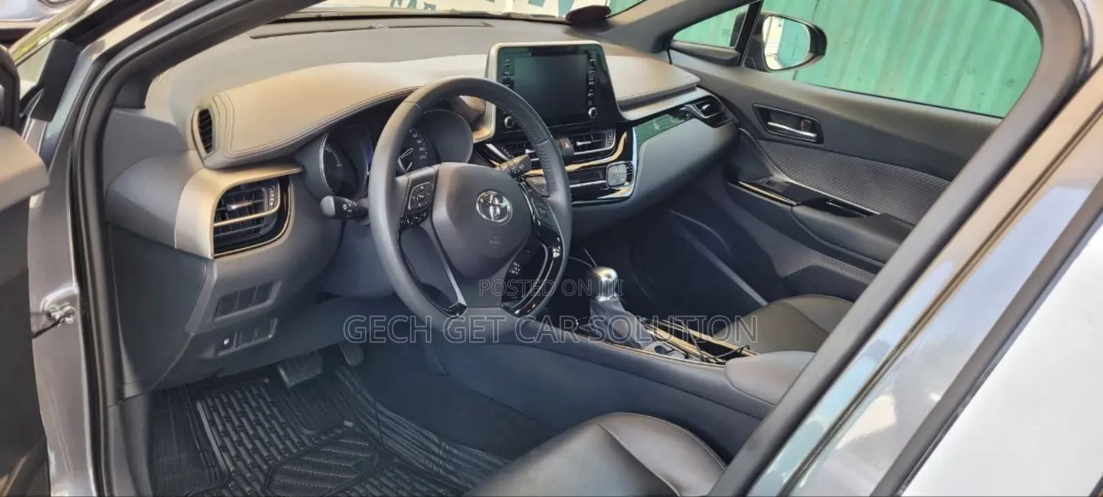 Toyota C-HR 2024 Gray