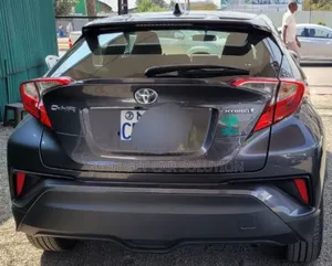 Toyota C-HR 2024 Gray