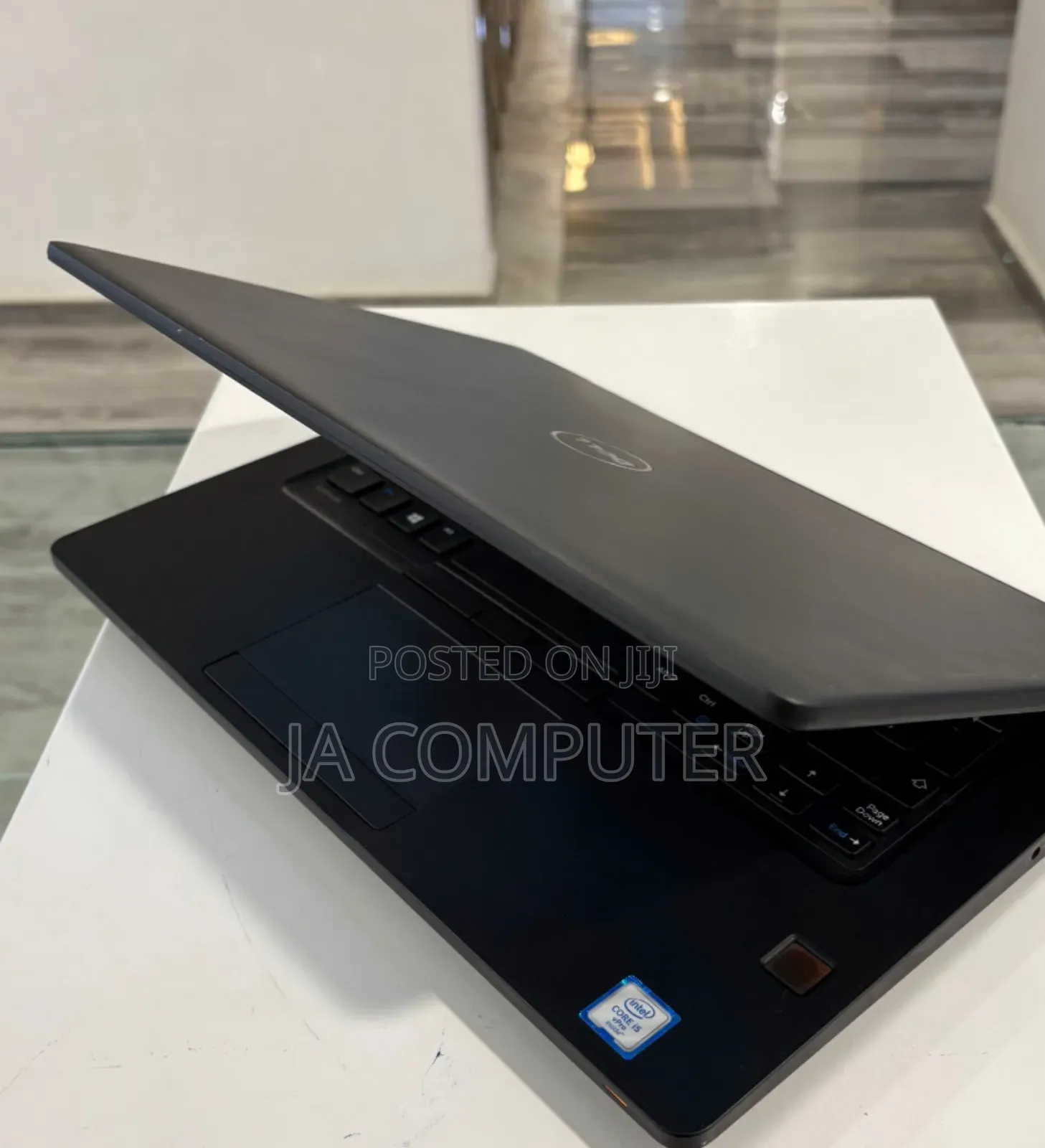 New Laptop Dell Precision 7520 16GB Intel Core I7 SSD 512GB