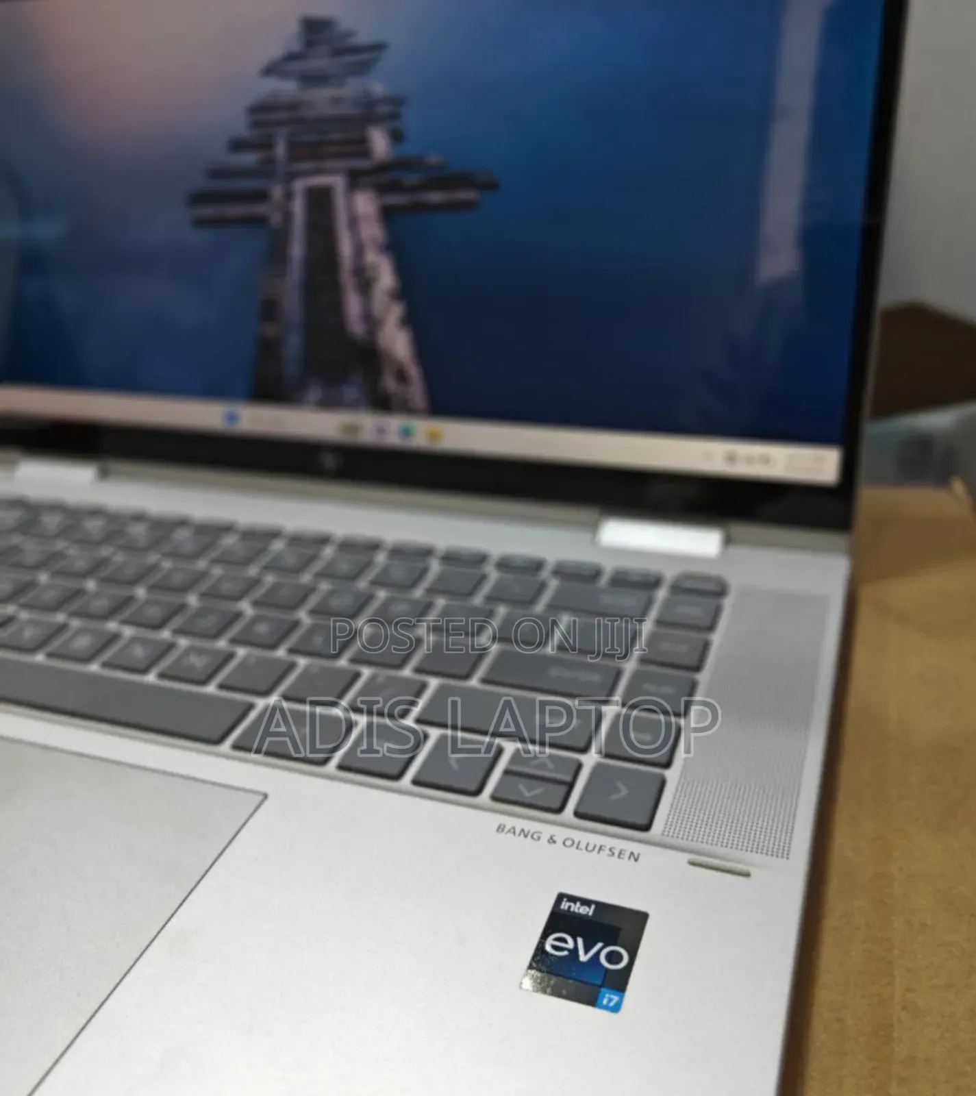 New Laptop HP Envy X360 16GB Intel Core I7 SSD 1T