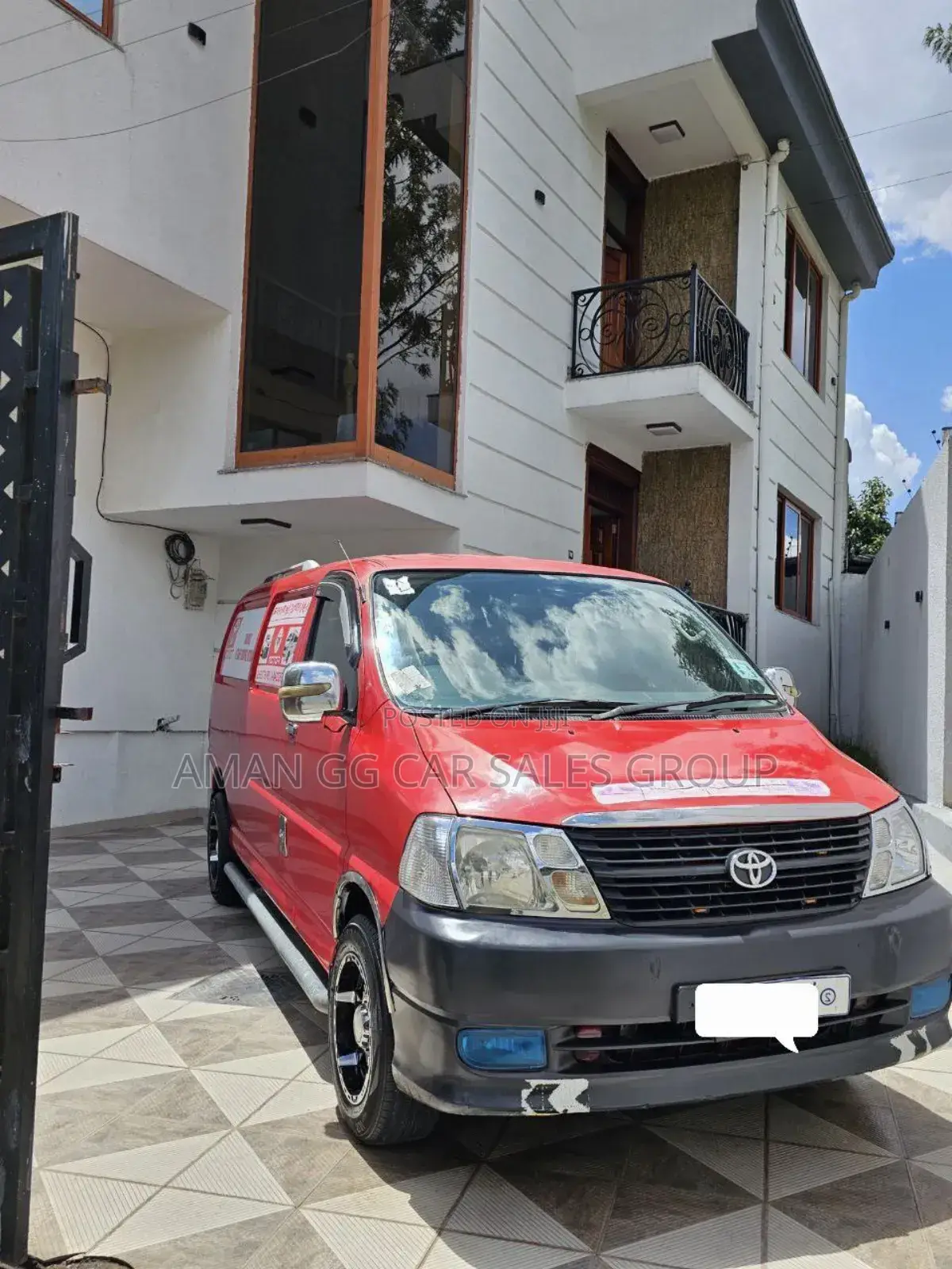 Toyota HiAce 2008 Red