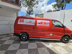 Toyota HiAce 2008 Red