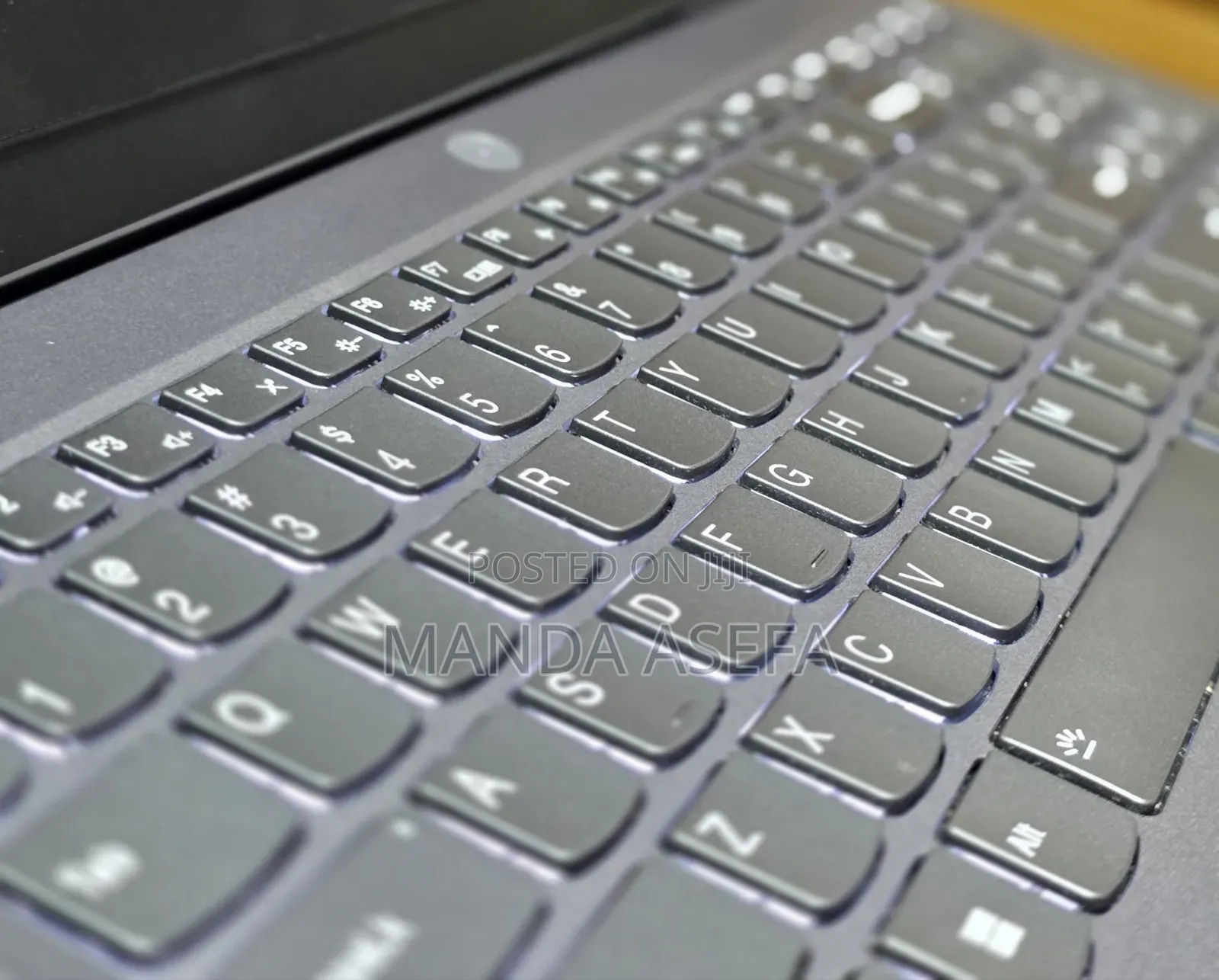 New Laptop Lenovo LOQ 15IRH8 16GB Intel Core I5 SSD 512GB