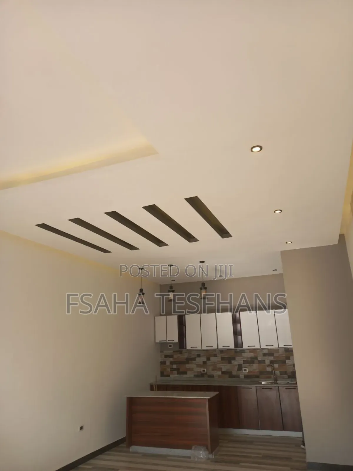 5bdrm Villa in House For Rent, Bole for rent