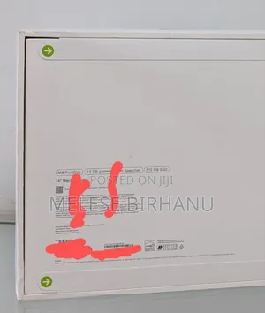 Photo - New Laptop Apple MacBook 24GB Apple M4 Pro SSD 512GB