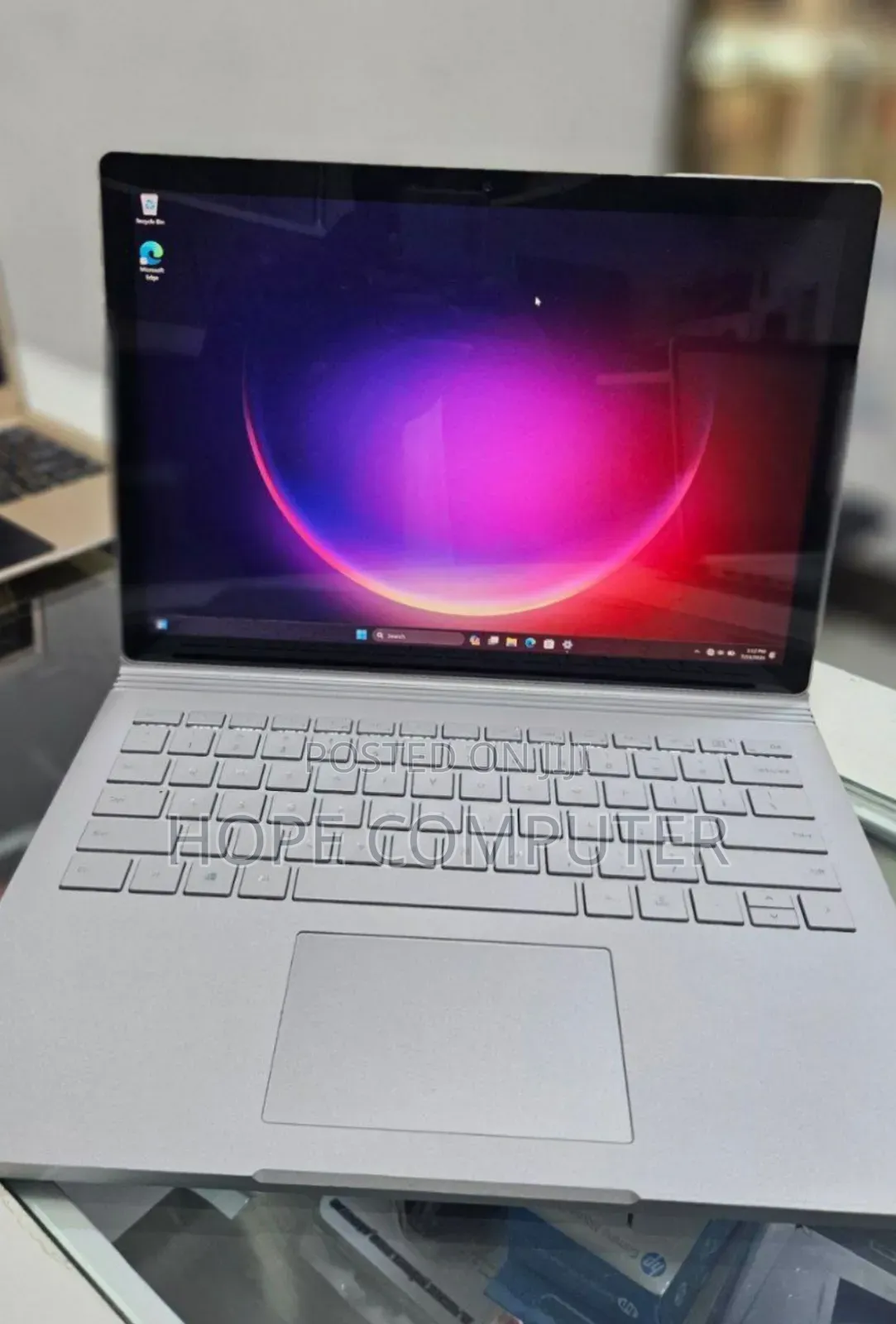 New Laptop Microsoft Surface Book 3 8GB Intel Core I7 SSD 256GB