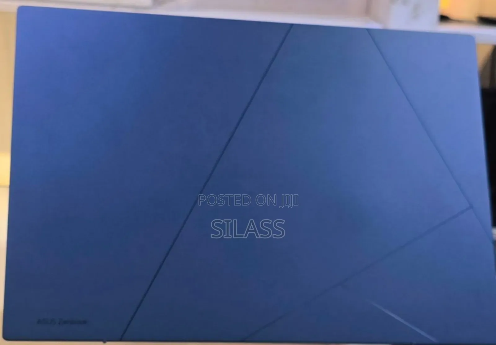 New Laptop Asus ZenBook UX330UA 16GB Intel Core I7 SSD 1T