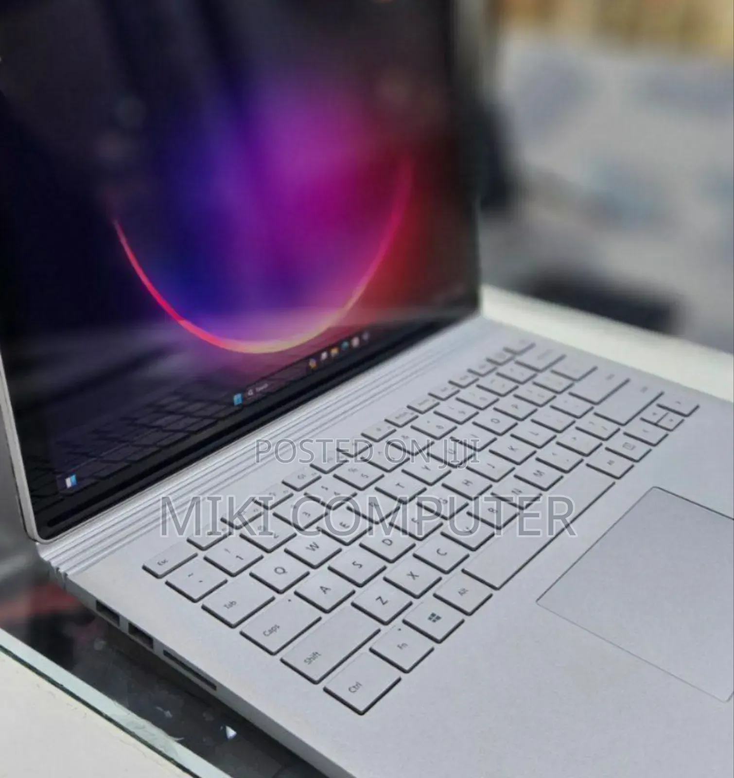 New Laptop Microsoft Surface 16GB Intel Core I7 SSD 256GB