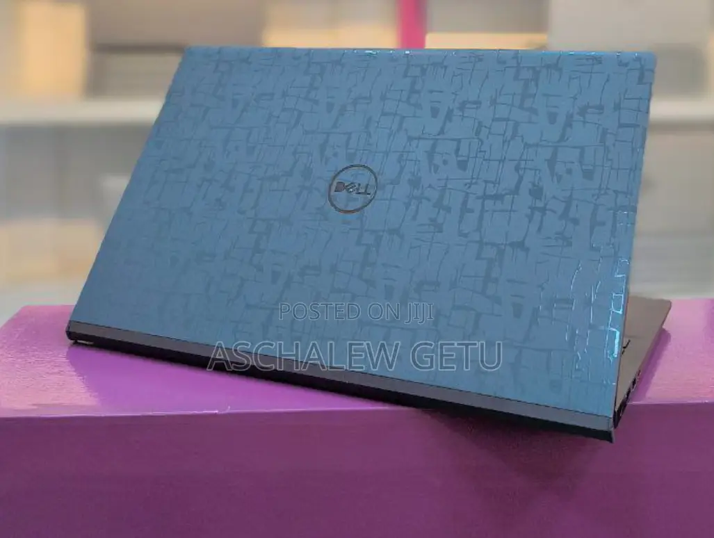 New Laptop Dell Vostro 7510 24GB Intel Core I7 SSD 512GB