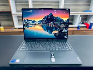 New Laptop Lenovo Yoga 7i 16GB Intel Core I7 SSD 512GB
