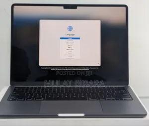 New Laptop Apple MacBook Air 2024 M3 13-Inch 16GB Apple M3 SSD 512GB