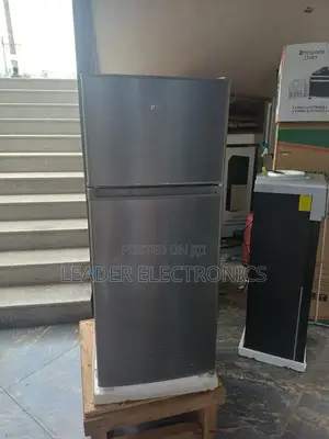 Max Refrigerator 210