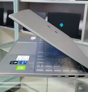 New Laptop HP 16GB Intel Core I5 SSD 512GB