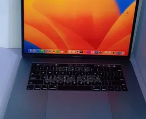 New Laptop Apple MacBook Pro 2017 16GB Intel Core I7 SSD 512GB