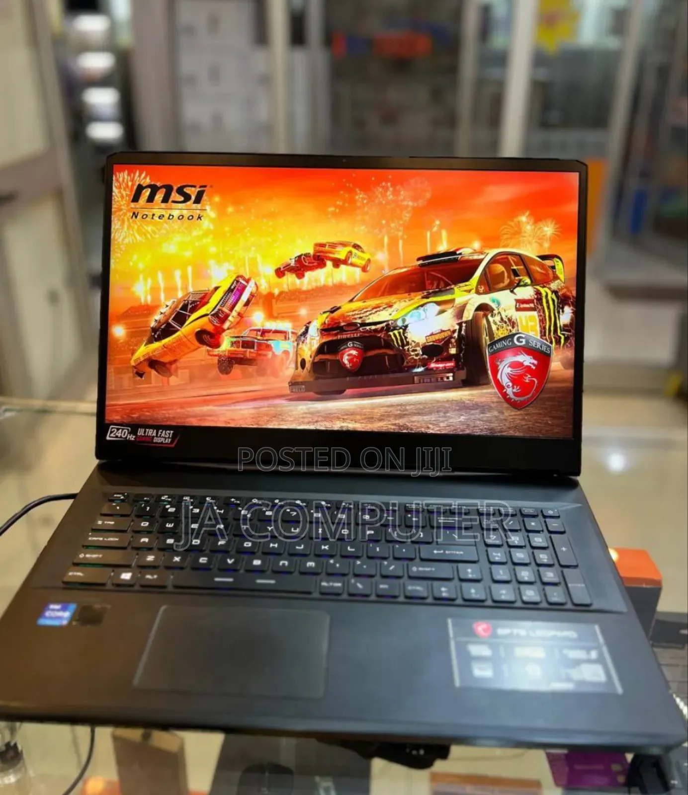 New Laptop MSI GP75 Leopard 16GB Intel Core I7 SSD 1T